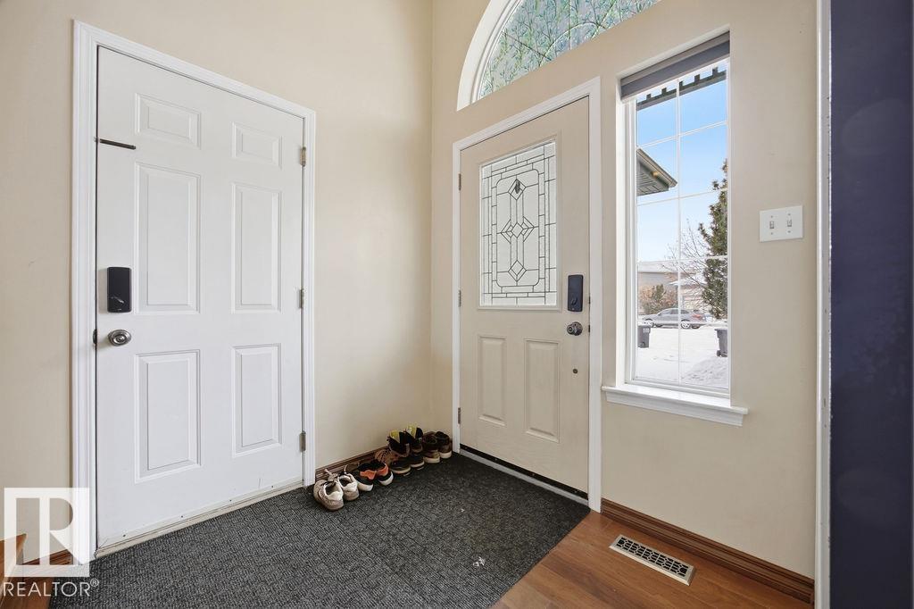 9007 166 Av Nw, Edmonton, Alberta  T5Z 3H5 - Photo 18 - E4477334