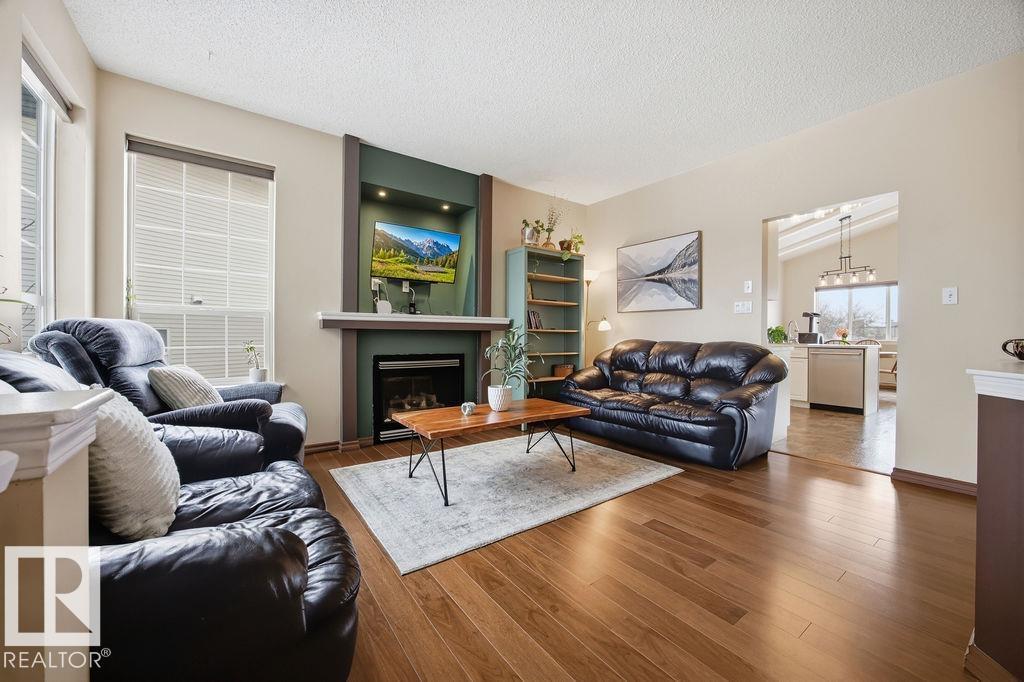 9007 166 Av Nw, Edmonton, Alberta  T5Z 3H5 - Photo 8 - E4477334