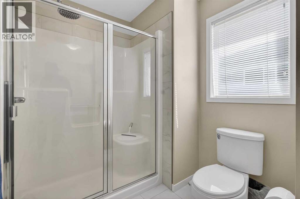 342 Reunion Green Nw, Airdrie, Alberta  T2B 3W5 - Photo 32 - A2292845