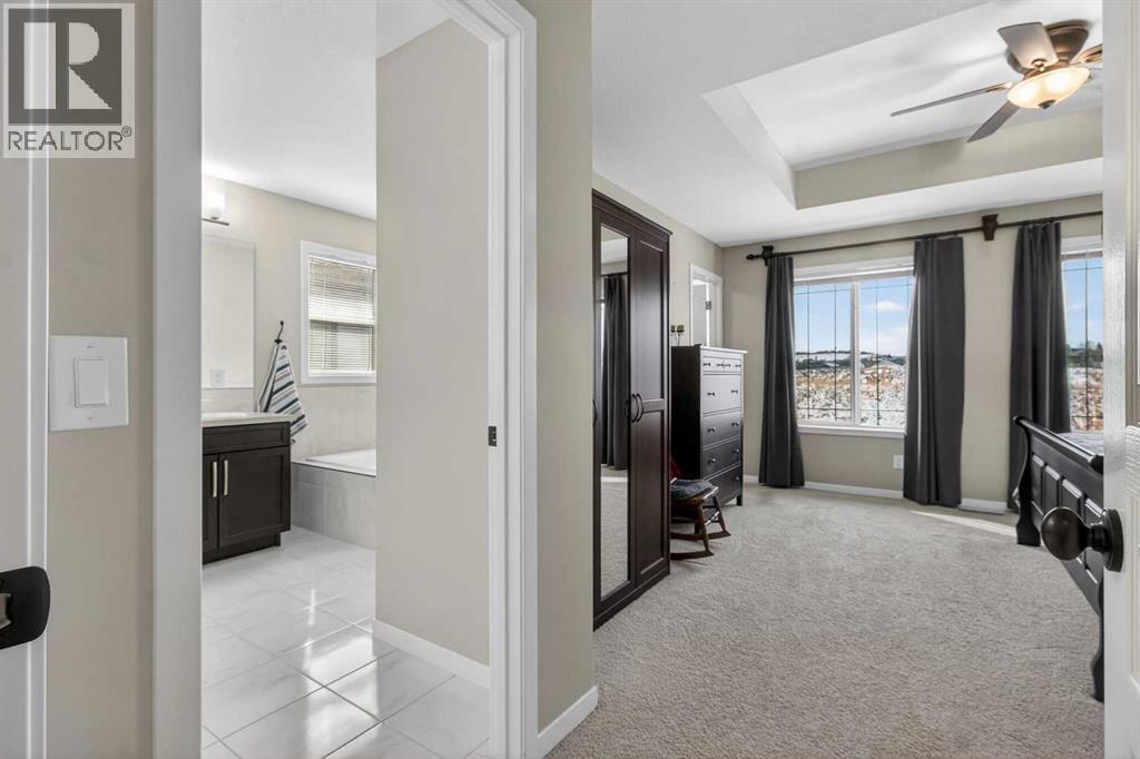 342 Reunion Green Nw, Airdrie, Alberta  T2B 3W5 - Photo 29 - A2292845