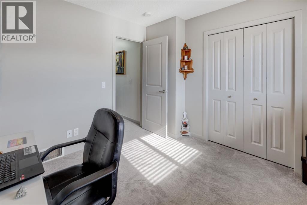 96 Sundown Terrace, Cochrane, Alberta  T4C 2M8 - Photo 19 - A2292867