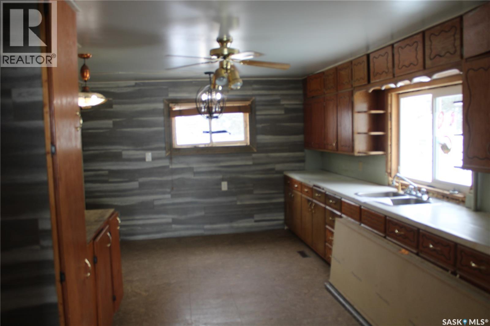 341 4th Street, Bredenbury, Saskatchewan  S0A 0H0 - Photo 2 - SK030383