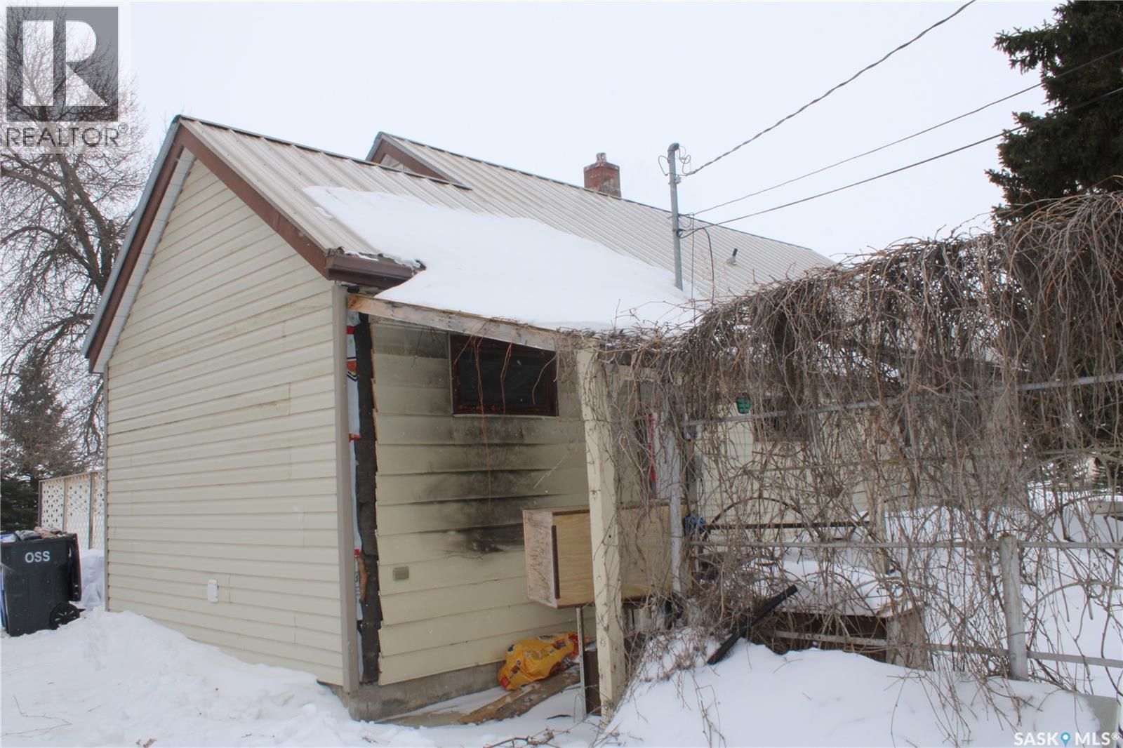 341 4th Street, Bredenbury, Saskatchewan  S0A 0H0 - Photo 29 - SK030383