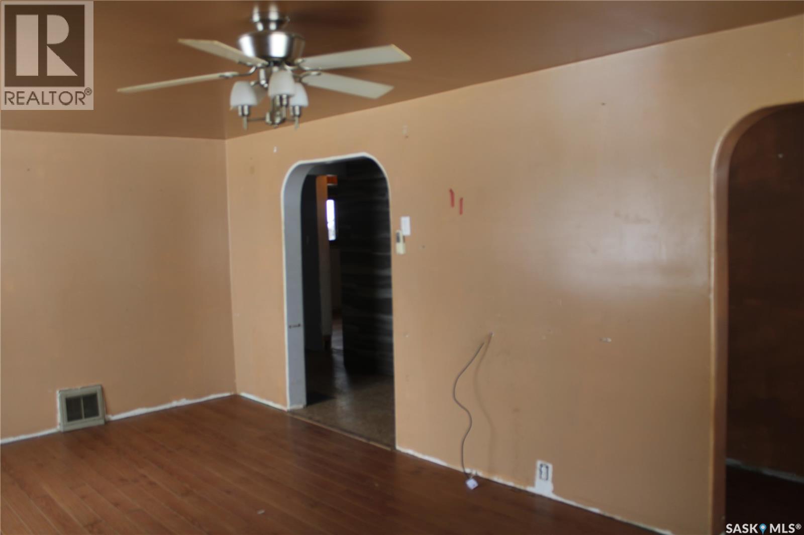 341 4th Street, Bredenbury, Saskatchewan  S0A 0H0 - Photo 7 - SK030383