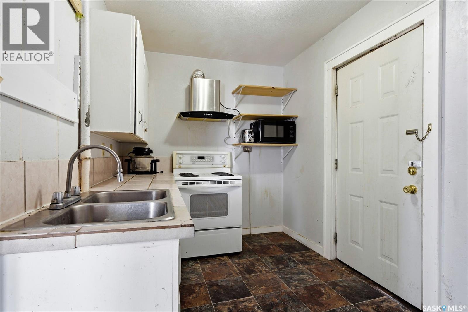 441 Pasqua Street, Regina, Saskatchewan  S4R 4M8 - Photo 9 - SK030218