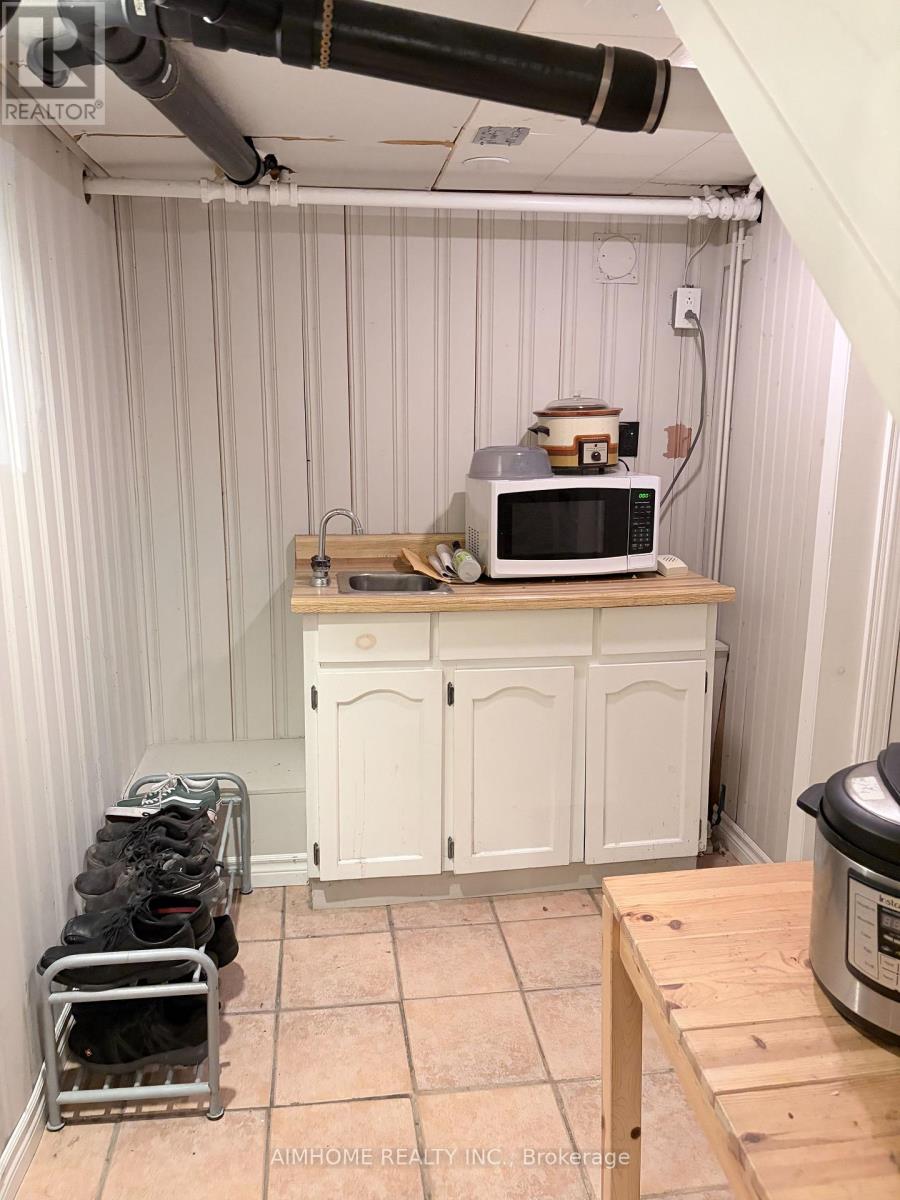 110 Traymore Avenue, Hamilton, Ontario  L8S 1R7 - Photo 14 - X12880260