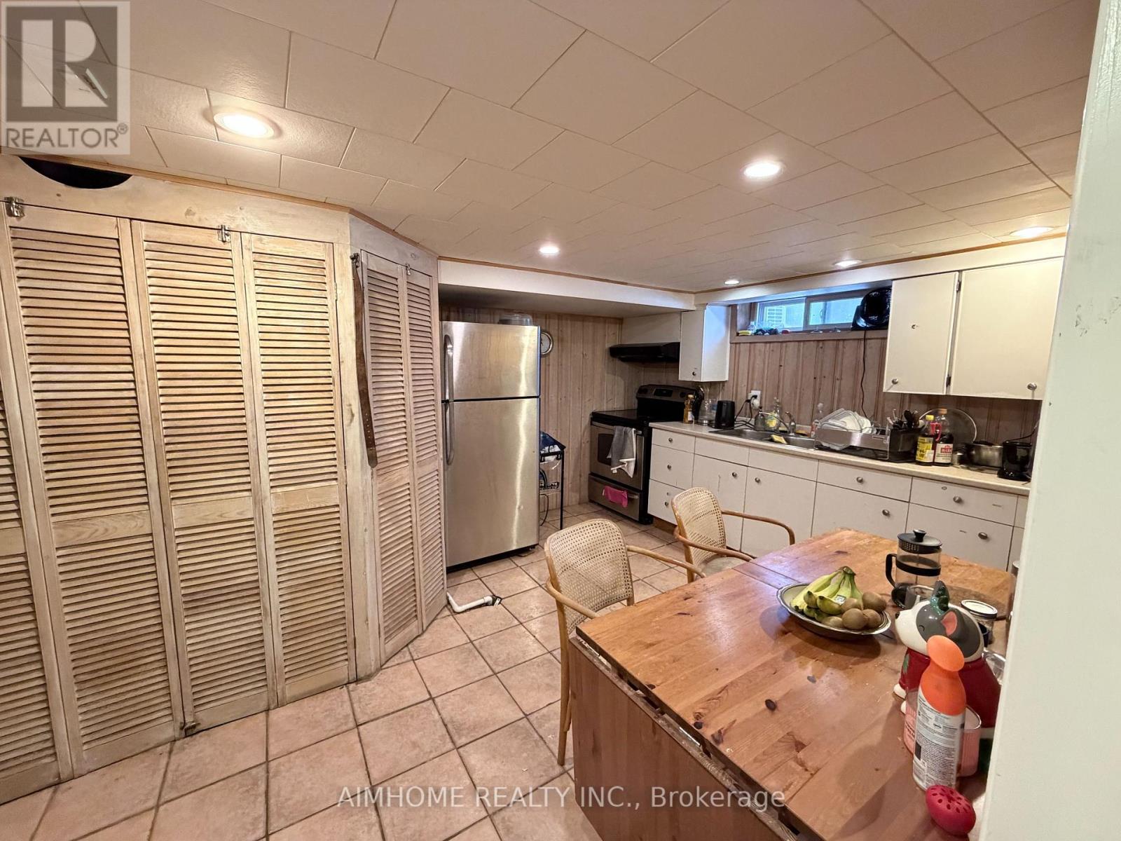 110 Traymore Avenue, Hamilton, Ontario  L8S 1R7 - Photo 17 - X12880260