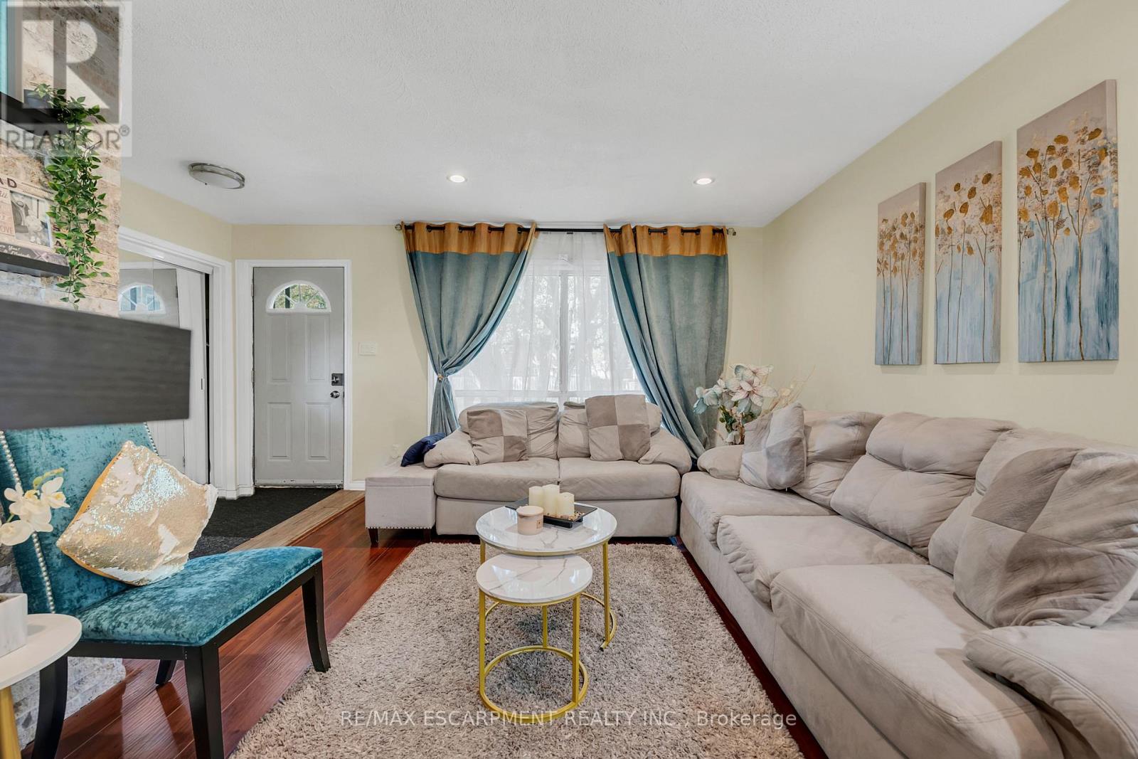 18 Riverdale Drive, Hamilton, Ontario  L8E 1J8 - Photo 11 - X12880286