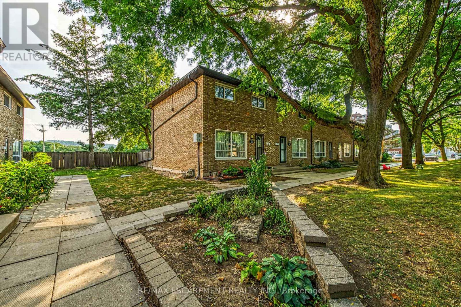 18 Riverdale Drive, Hamilton, Ontario  L8E 1J8 - Photo 24 - X12880286