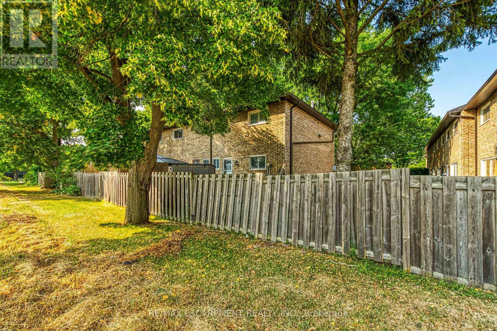 18 Riverdale Drive, Hamilton, Ontario  L8E 1J8 - Photo 30 - X12880286