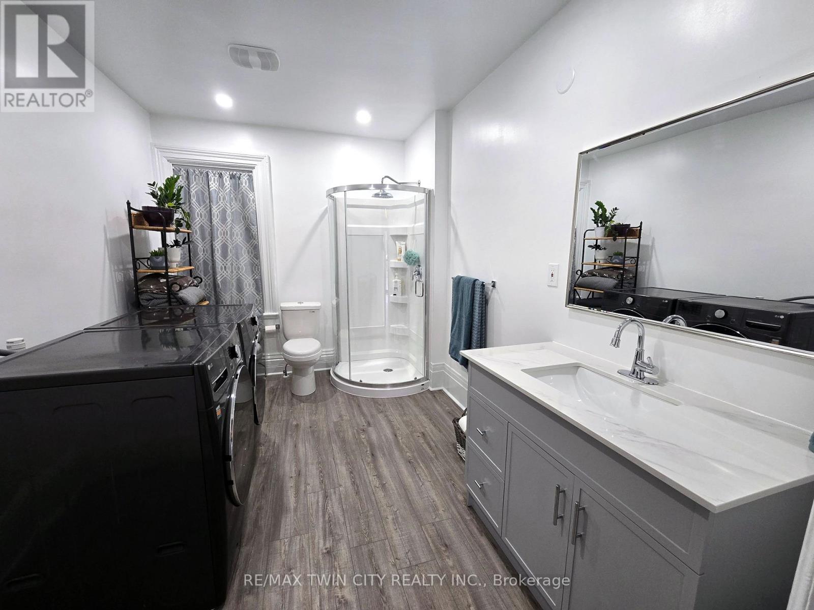 12 Pearl Street, Brantford, Ontario  N3T 3N4 - Photo 18 - X12880288