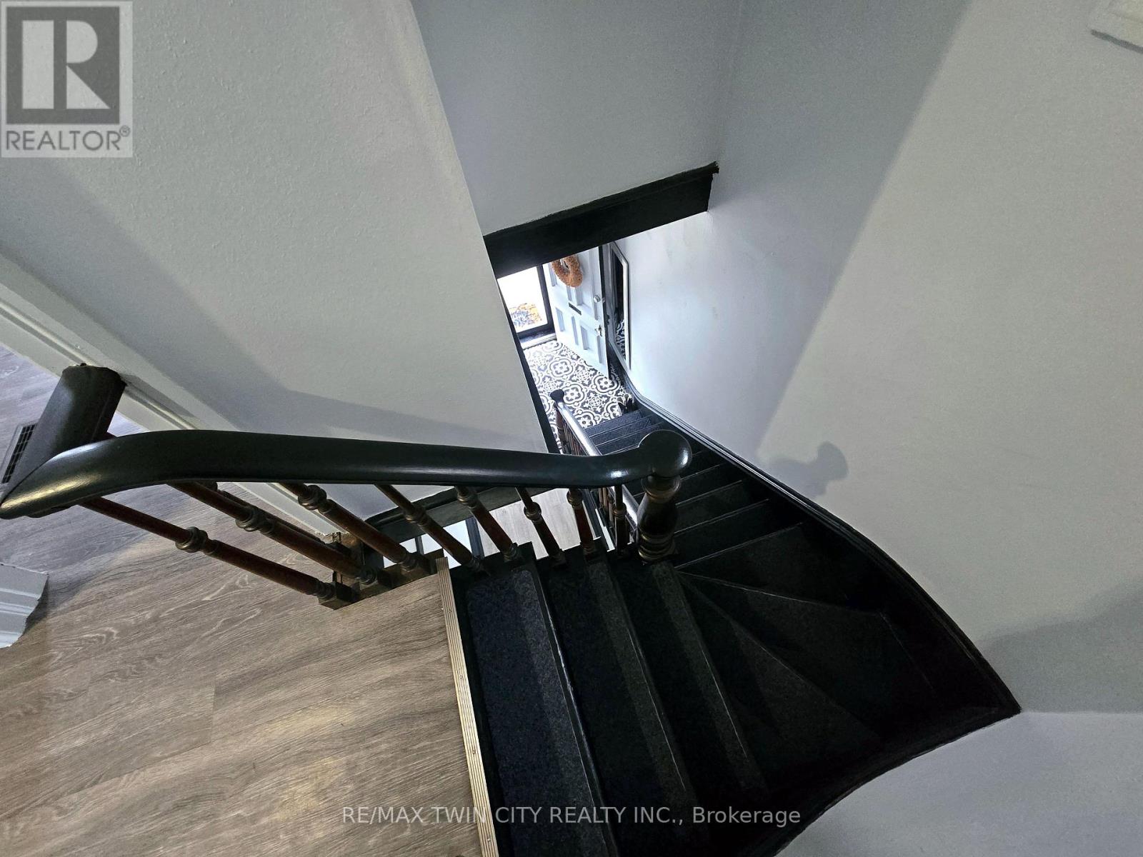 12 Pearl Street, Brantford, Ontario  N3T 3N4 - Photo 21 - X12880288