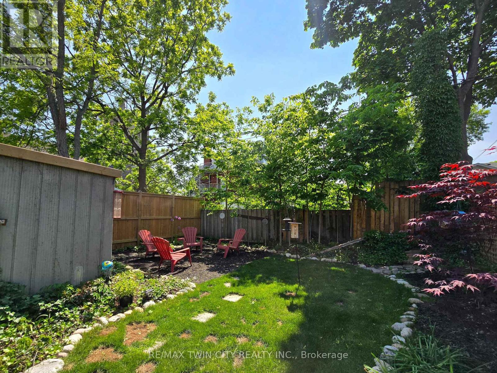 12 Pearl Street, Brantford, Ontario  N3T 3N4 - Photo 33 - X12880288