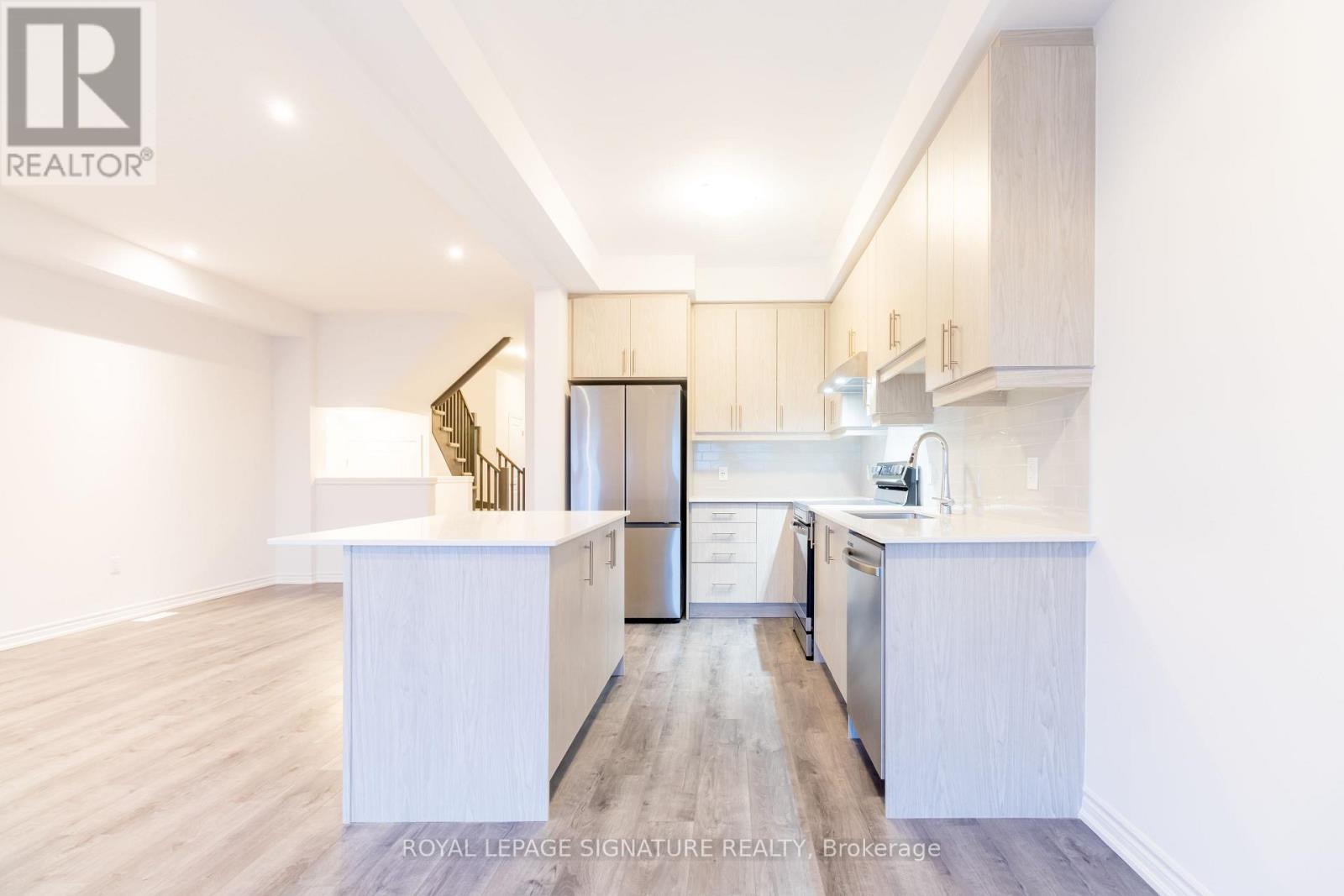 10 - 61 Soho Street, Hamilton, Ontario  L8J 0M6 - Photo 10 - X12880302