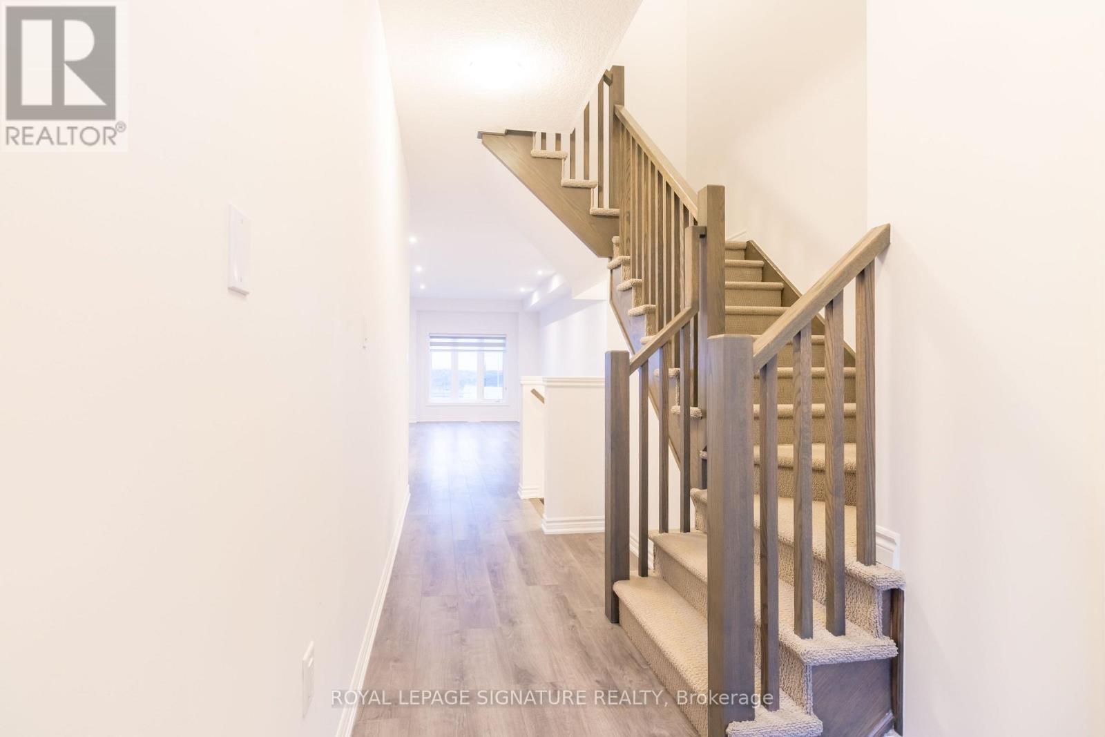 10 - 61 Soho Street, Hamilton, Ontario  L8J 0M6 - Photo 4 - X12880302