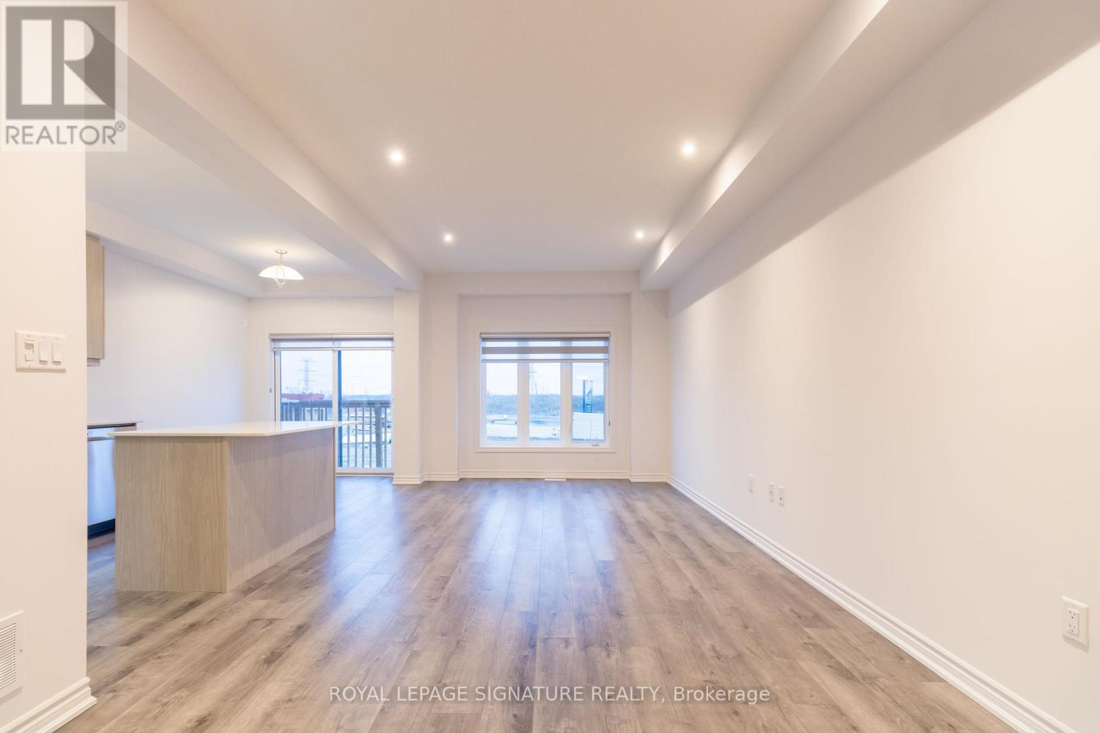 10 - 61 Soho Street, Hamilton, Ontario  L8J 0M6 - Photo 7 - X12880302