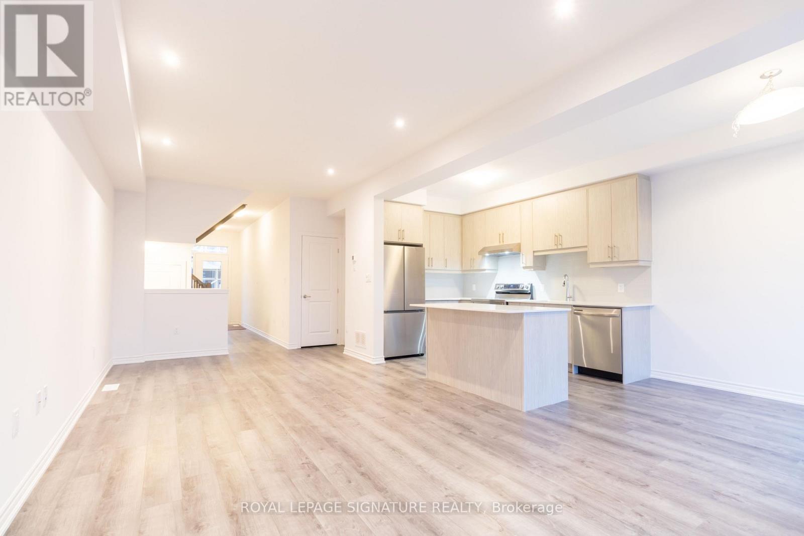 10 - 61 Soho Street, Hamilton, Ontario  L8J 0M6 - Photo 9 - X12880302