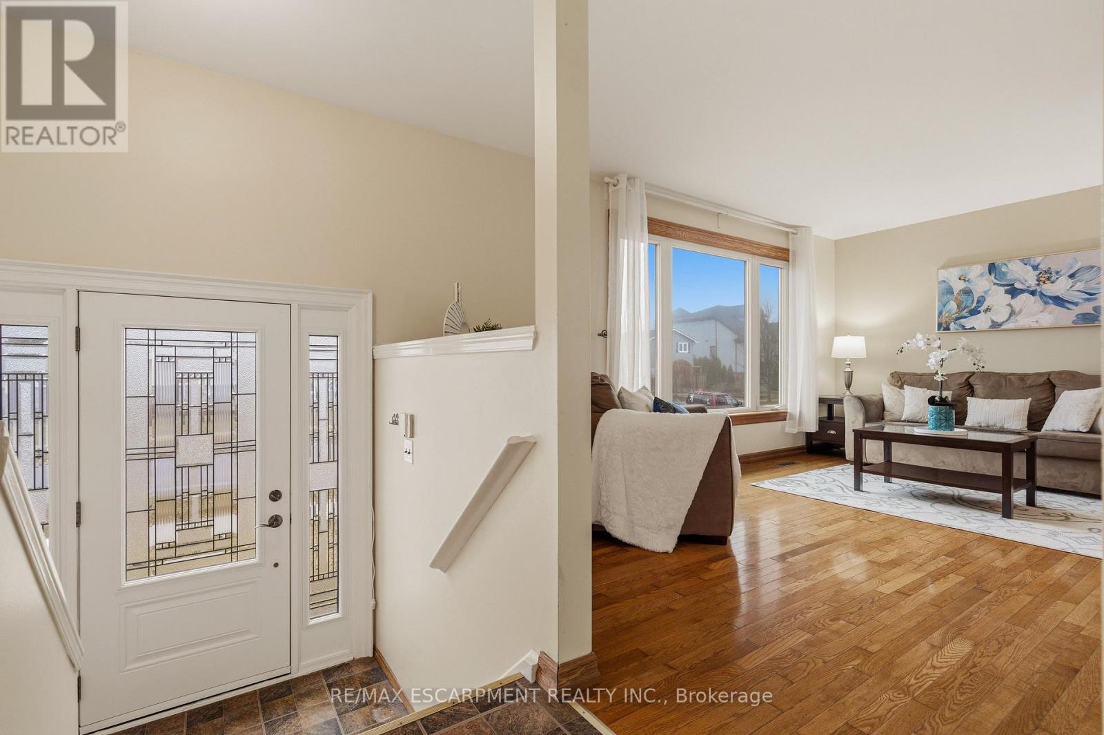 4 John Murray Street, Hamilton, Ontario  L8J 1C4 - Photo 2 - X12880324