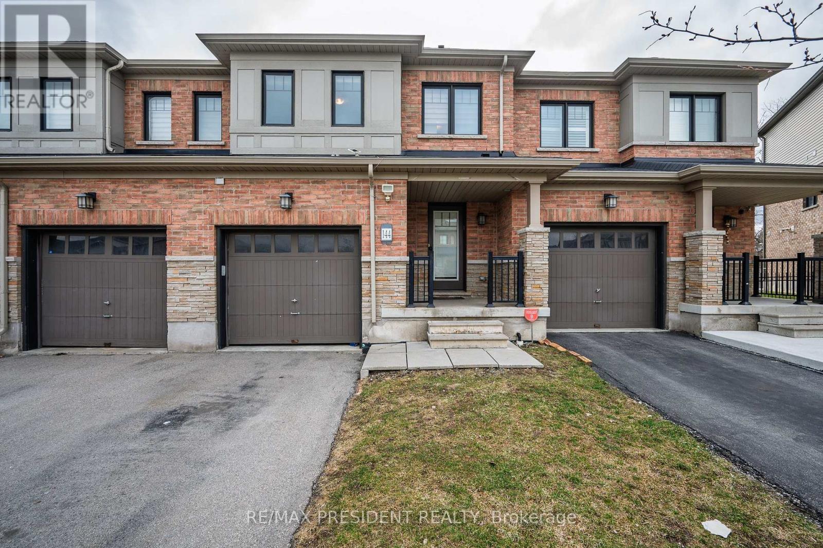 144 Crafter Crescent, Hamilton, Ontario  L8J 0H8 - Photo 2 - X12880350