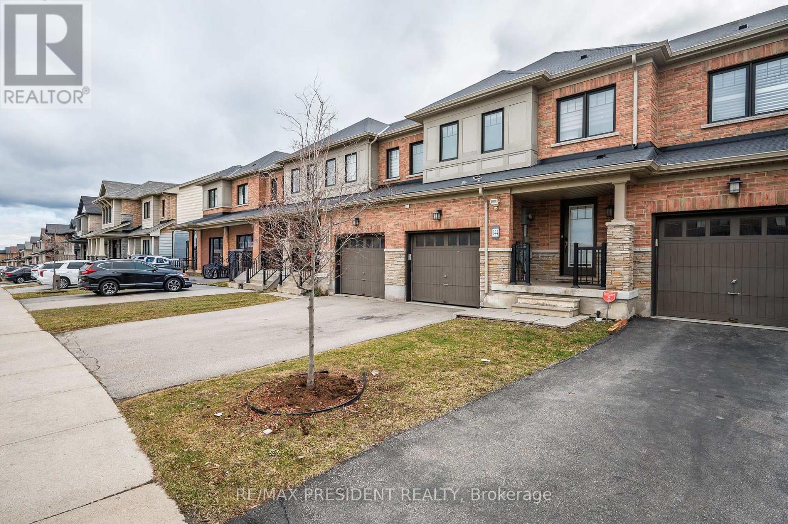 144 Crafter Crescent, Hamilton, Ontario  L8J 0H8 - Photo 3 - X12880350