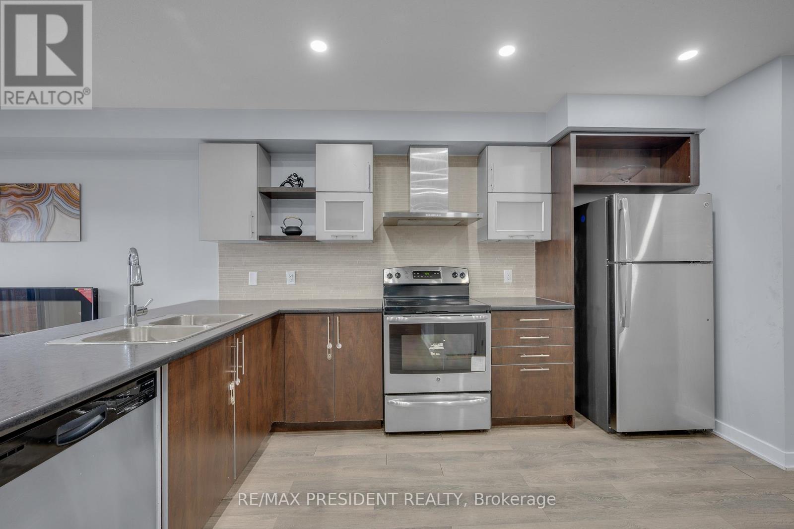 144 Crafter Crescent, Hamilton, Ontario  L8J 0H8 - Photo 9 - X12880350