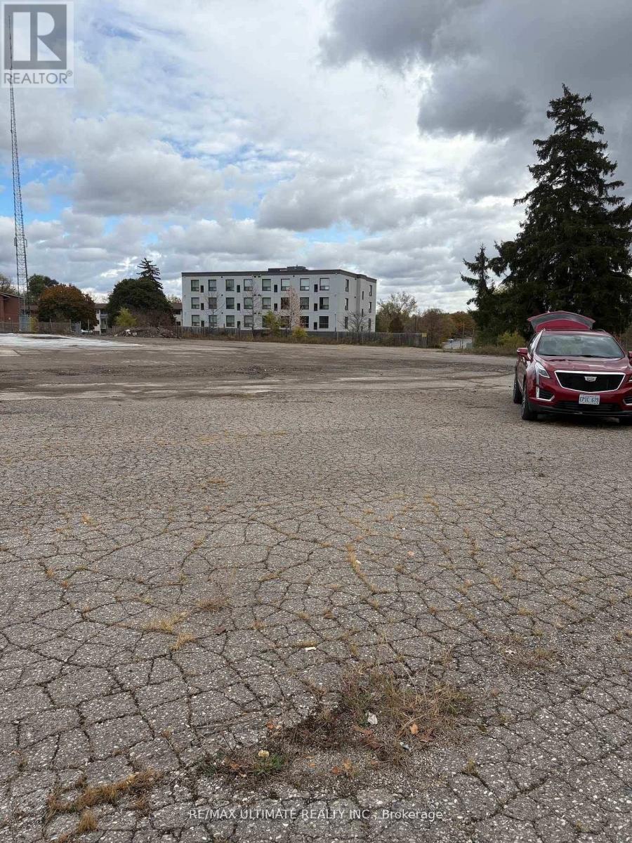 1154 Hamilton Road, London East, Ontario  N5W 1A9 - Photo 3 - X12880364