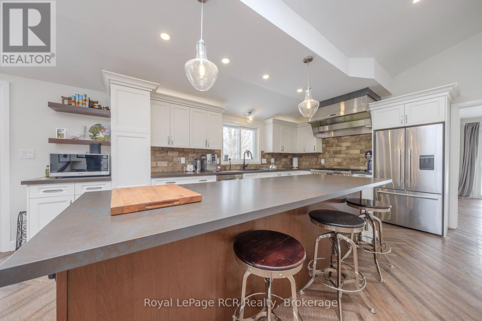 208 Pellisier Street, Grey Highlands, Ontario  N0C 1E0 - Photo 19 - X12855968