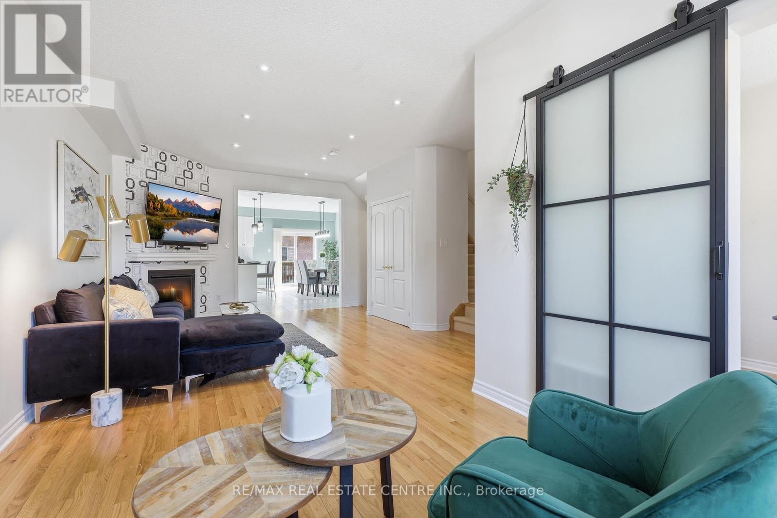 1577 Bruny Avenue, Pickering, Ontario  L1X 0C5 - Photo 13 - E12868376