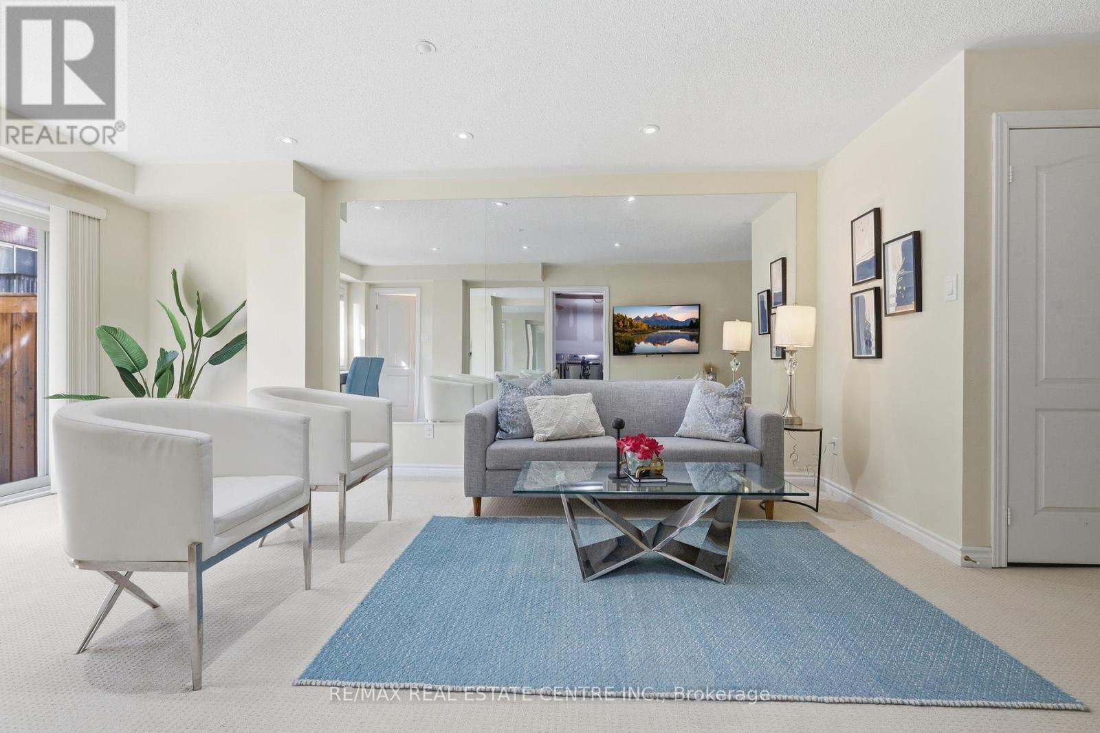 1577 Bruny Avenue, Pickering, Ontario  L1X 0C5 - Photo 7 - E12868376