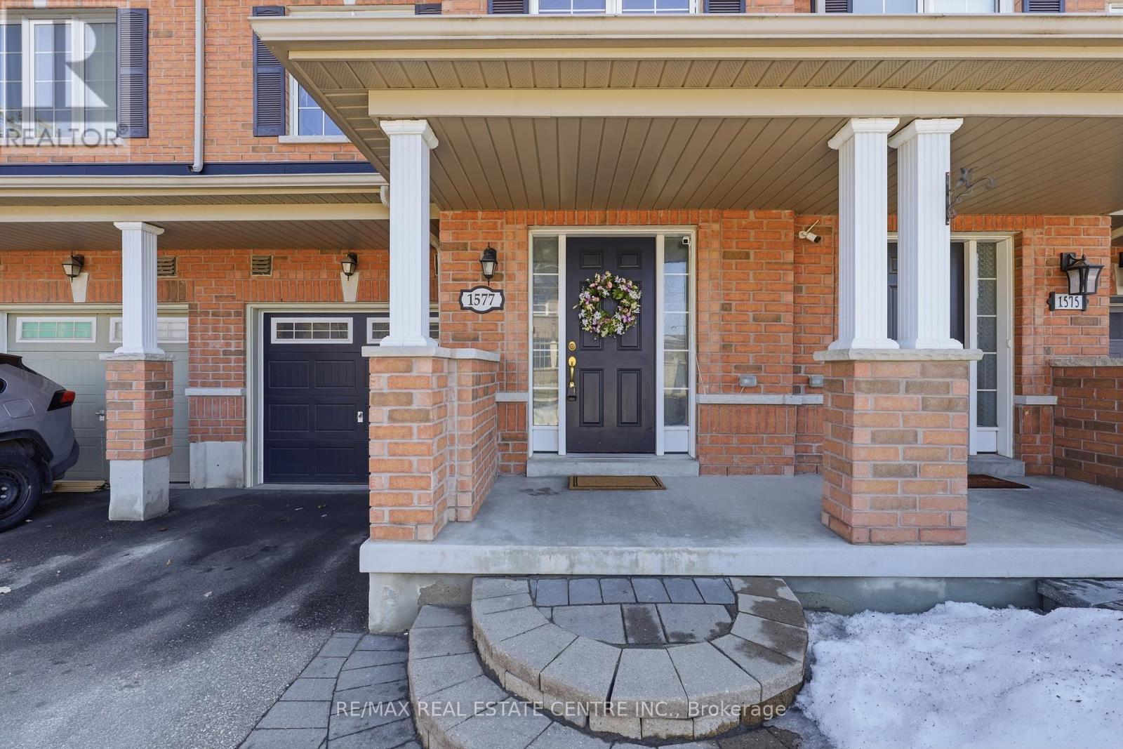 1577 Bruny Avenue, Pickering, Ontario  L1X 0C5 - Photo 2 - E12868376