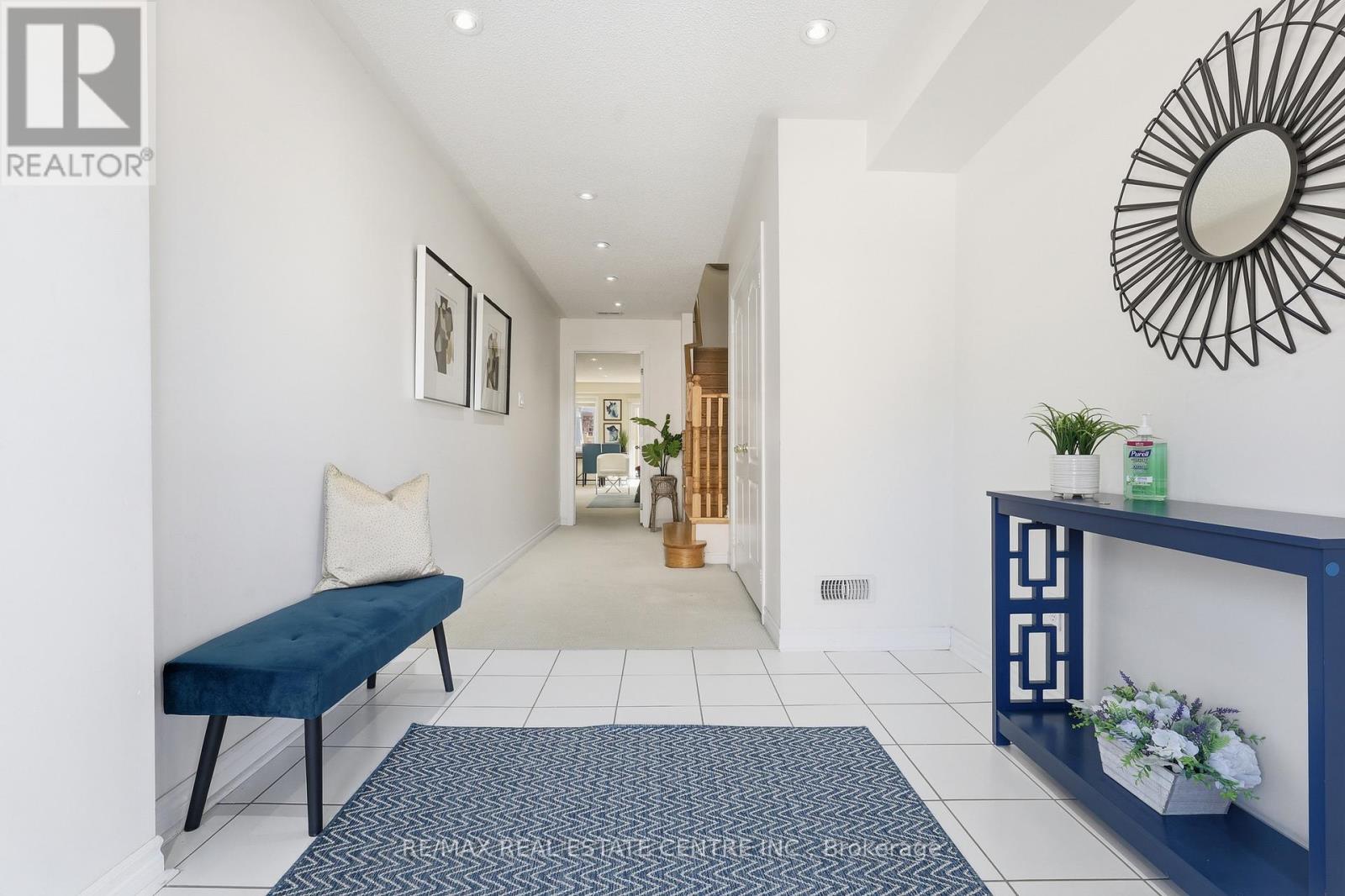 1577 Bruny Avenue, Pickering, Ontario  L1X 0C5 - Photo 3 - E12868376