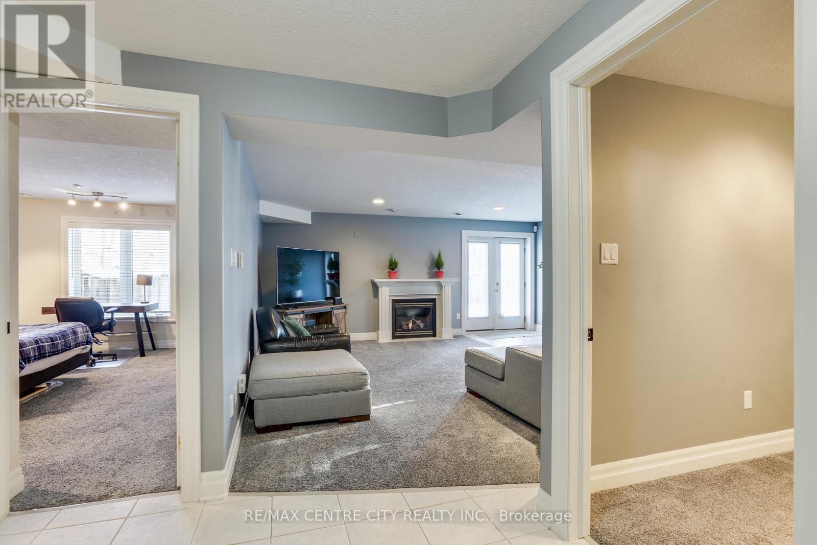 Photo 32 of 47 for 16 - 947 Adirondack Road