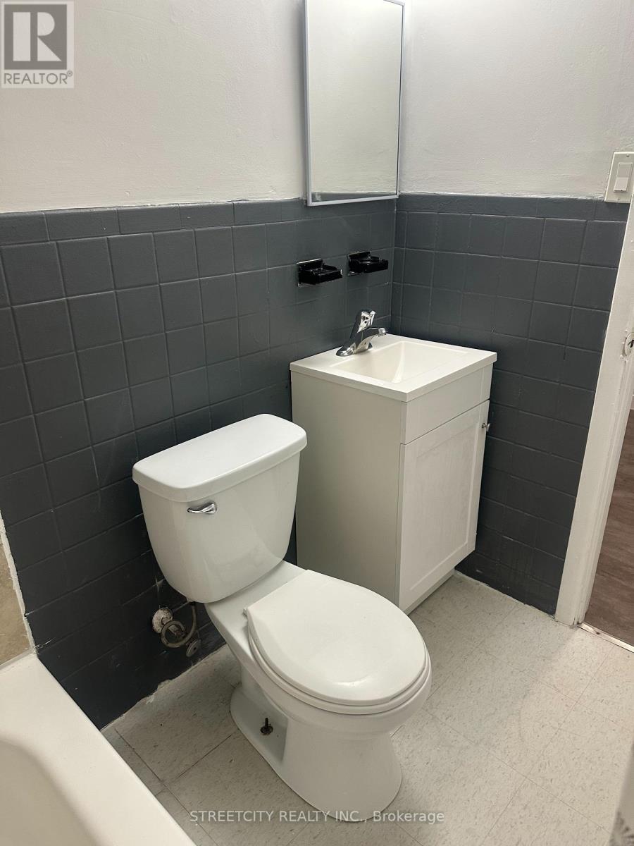 22 - 220 Ashland Avenue, London East, Ontario  N5W 4H4 - Photo 8 - X12879534