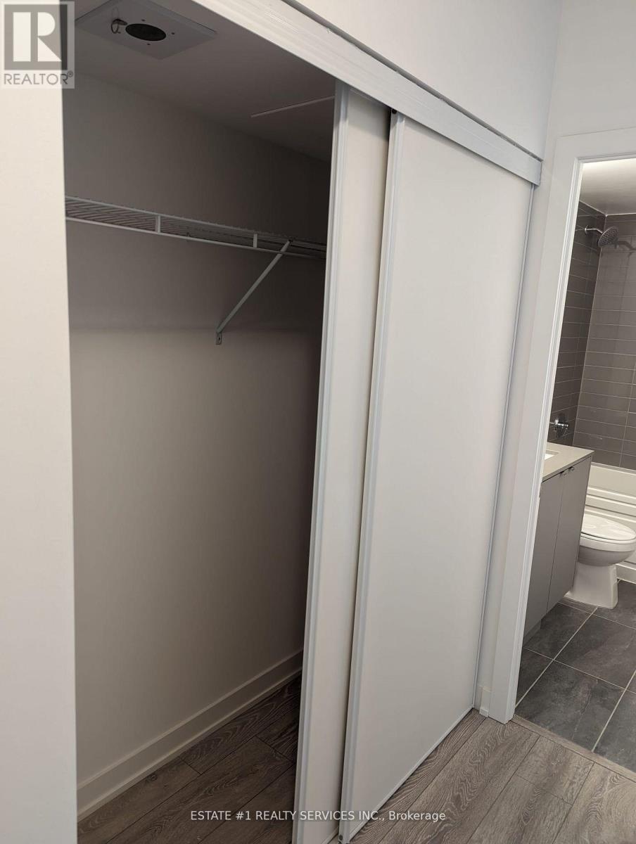 A214 - 3210 Dakota Common, Burlington (Alton), Ontario  L7M 2A8 - Photo 9 - W12658636