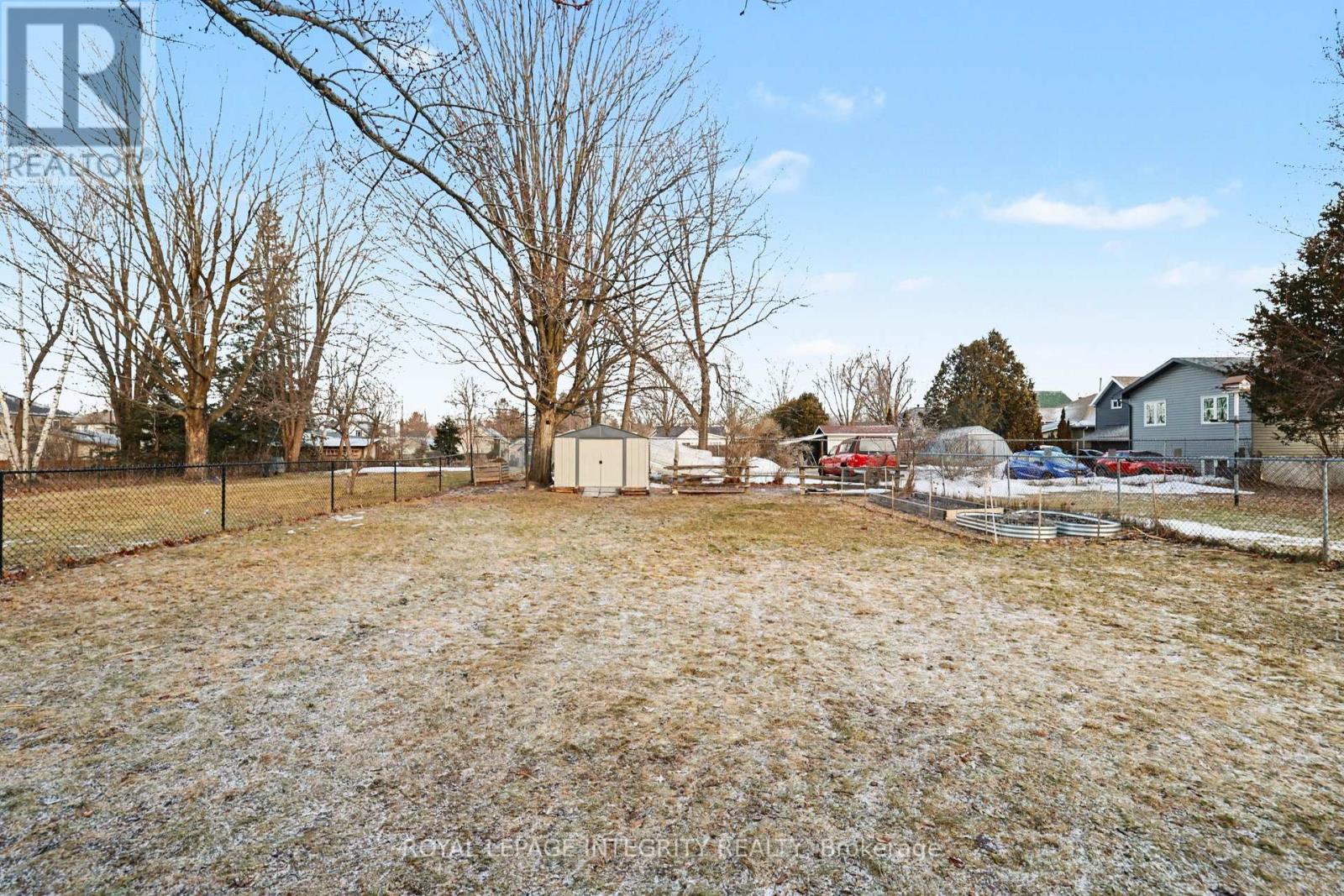 35 Robinson Street, Perth, Ontario  K7H 2E7 - Photo 30 - X12879686