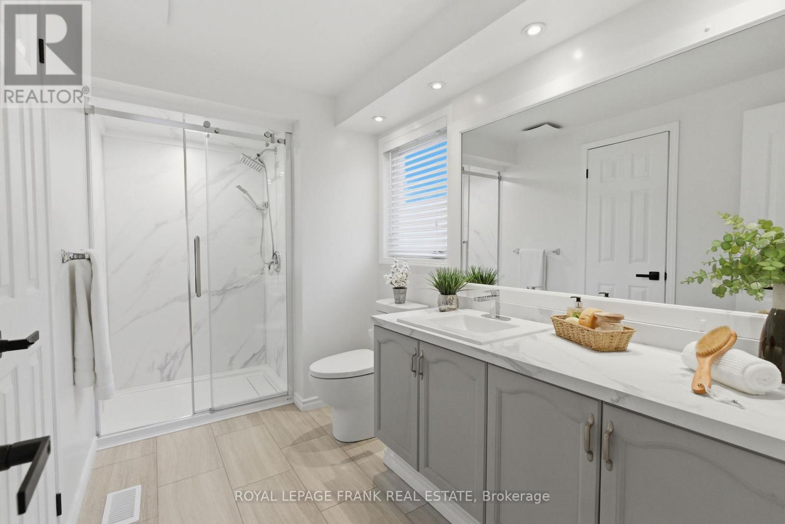 49 Mallory Street, Clarington, Ontario  L1E 2A8 - Photo 21 - E12880488