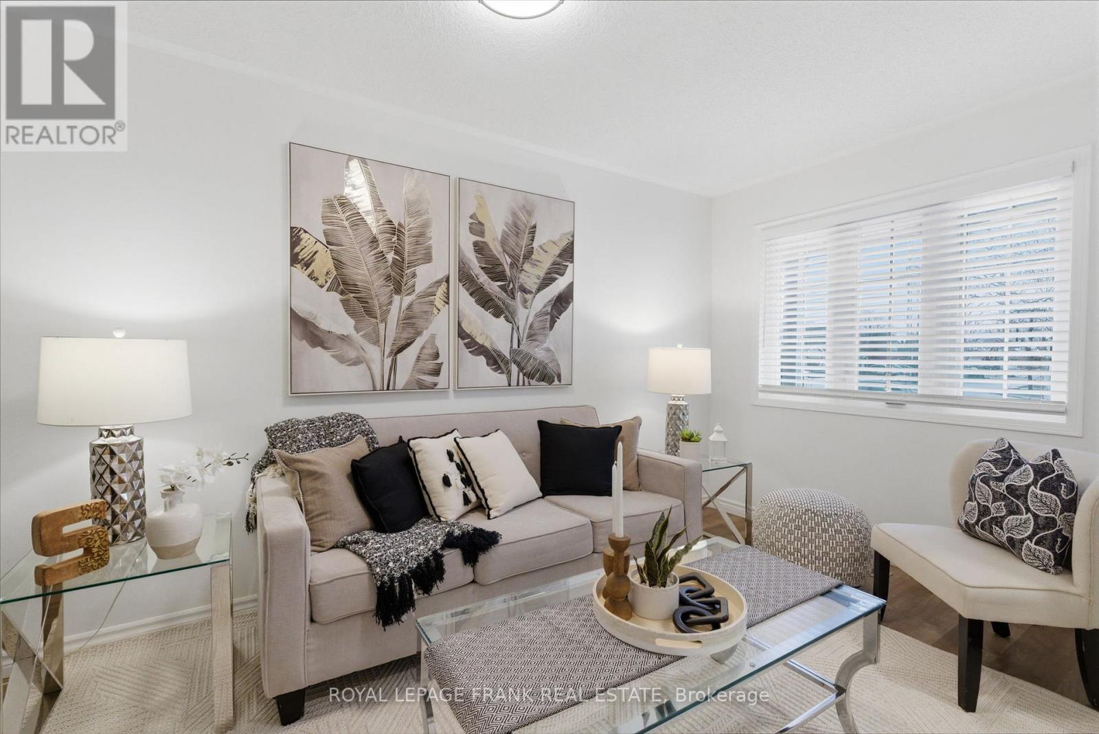 49 Mallory Street, Clarington, Ontario  L1E 2A8 - Photo 5 - E12880488