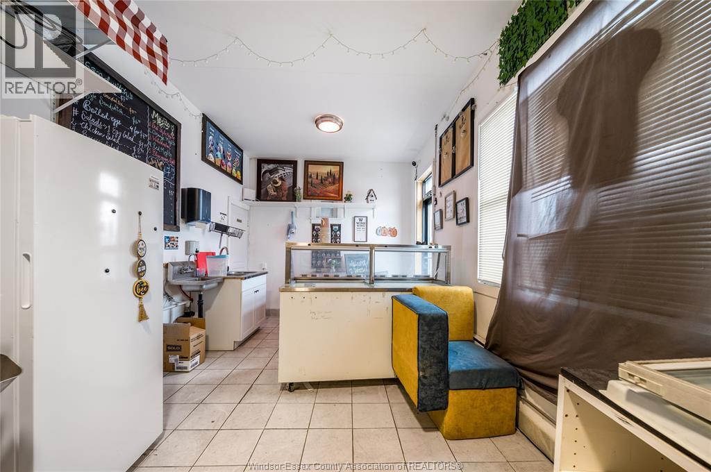 976 Howard Avenue, Windsor, Ontario  N9A 1S5 - Photo 9 - 26005335