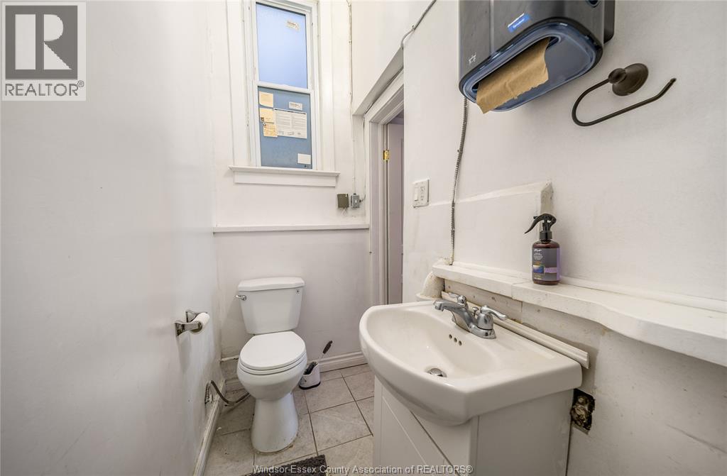 976 Howard Avenue, Windsor, Ontario  N9A 1S5 - Photo 12 - 26005335