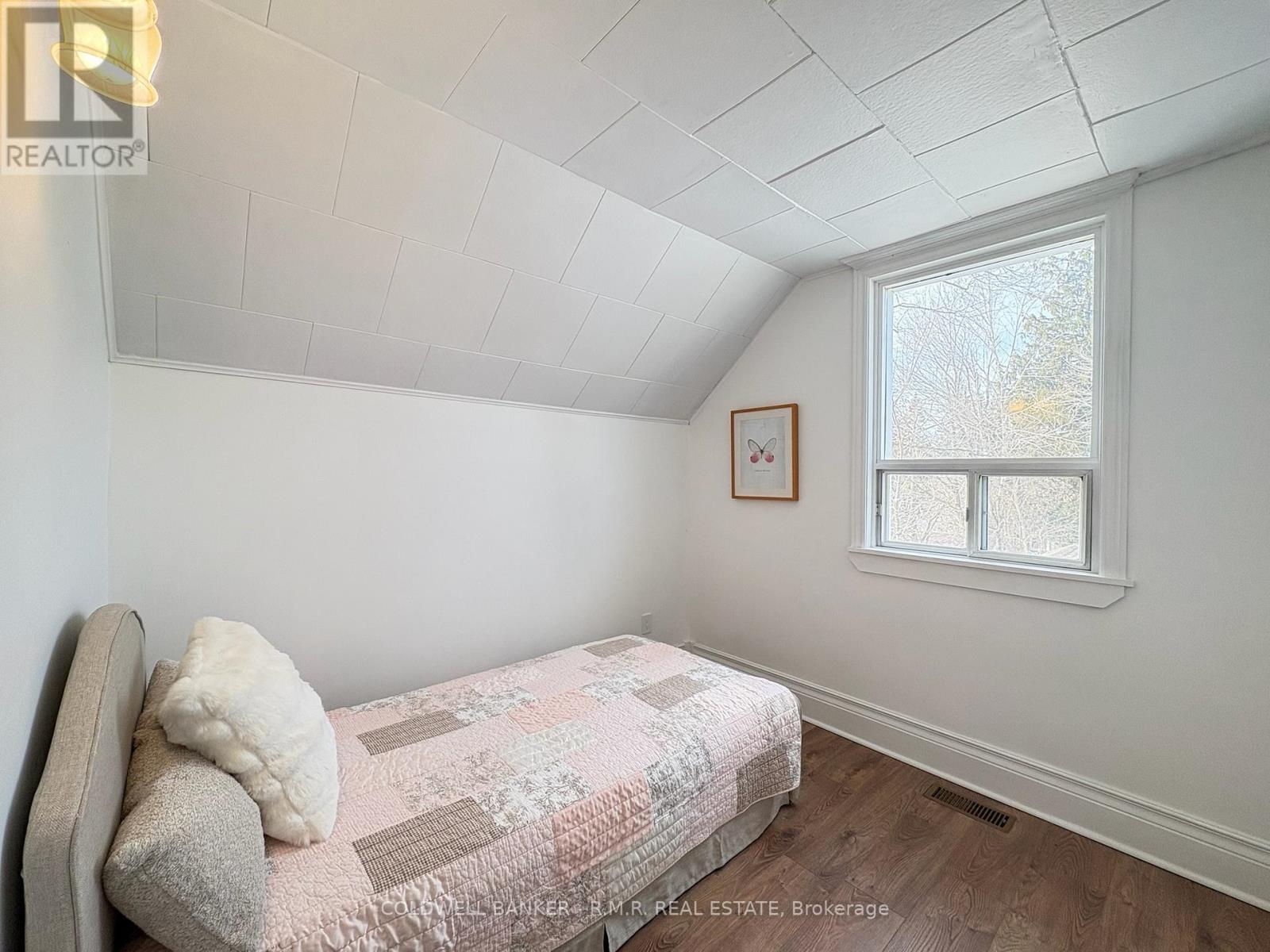 18 John Street, Kawartha Lakes, Ontario  K0M 2B0 - Photo 28 - X12880544