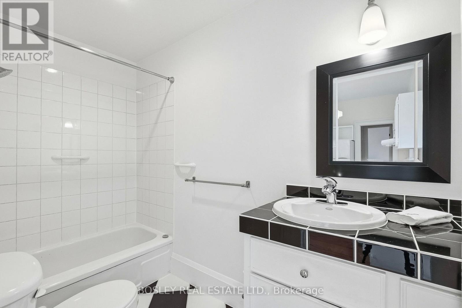 15 Baldwin Street, Port Hope, Ontario  L1A 1S2 - Photo 25 - X12880684