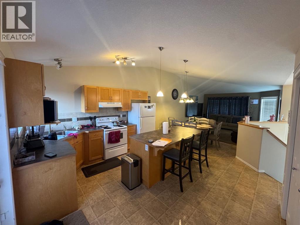 79 Sunridge Boulevard W, Lethbridge, Alberta  T1J 0T4 - Photo 6 - A2292834