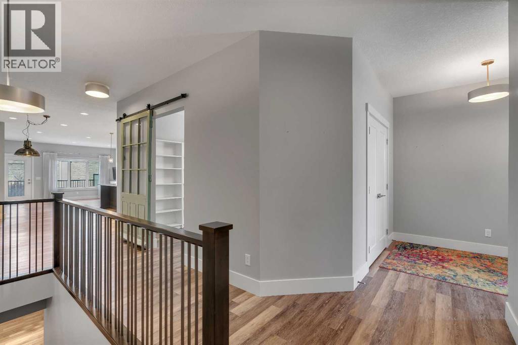 95 Sierra Morena Manor Sw, Calgary, Alberta  T3H 1S9 - Photo 2 - A2289736