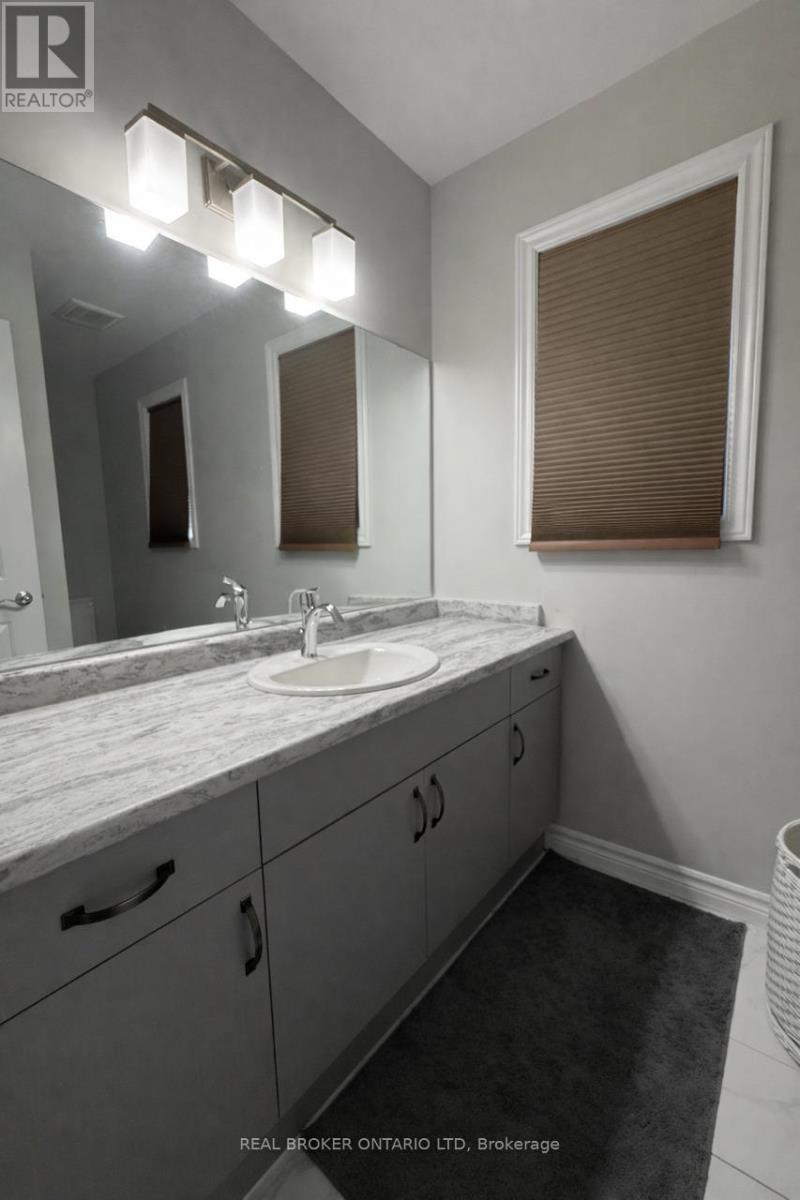 1744 Finley Crescent, London North, Ontario  N6G 0W3 - Photo 13 - X12880392