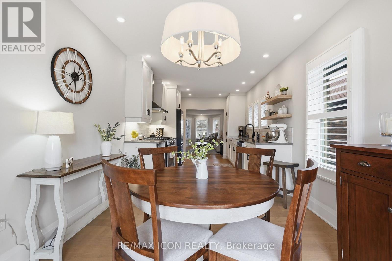 Photo 16 of 47 for 639 Emery Street E