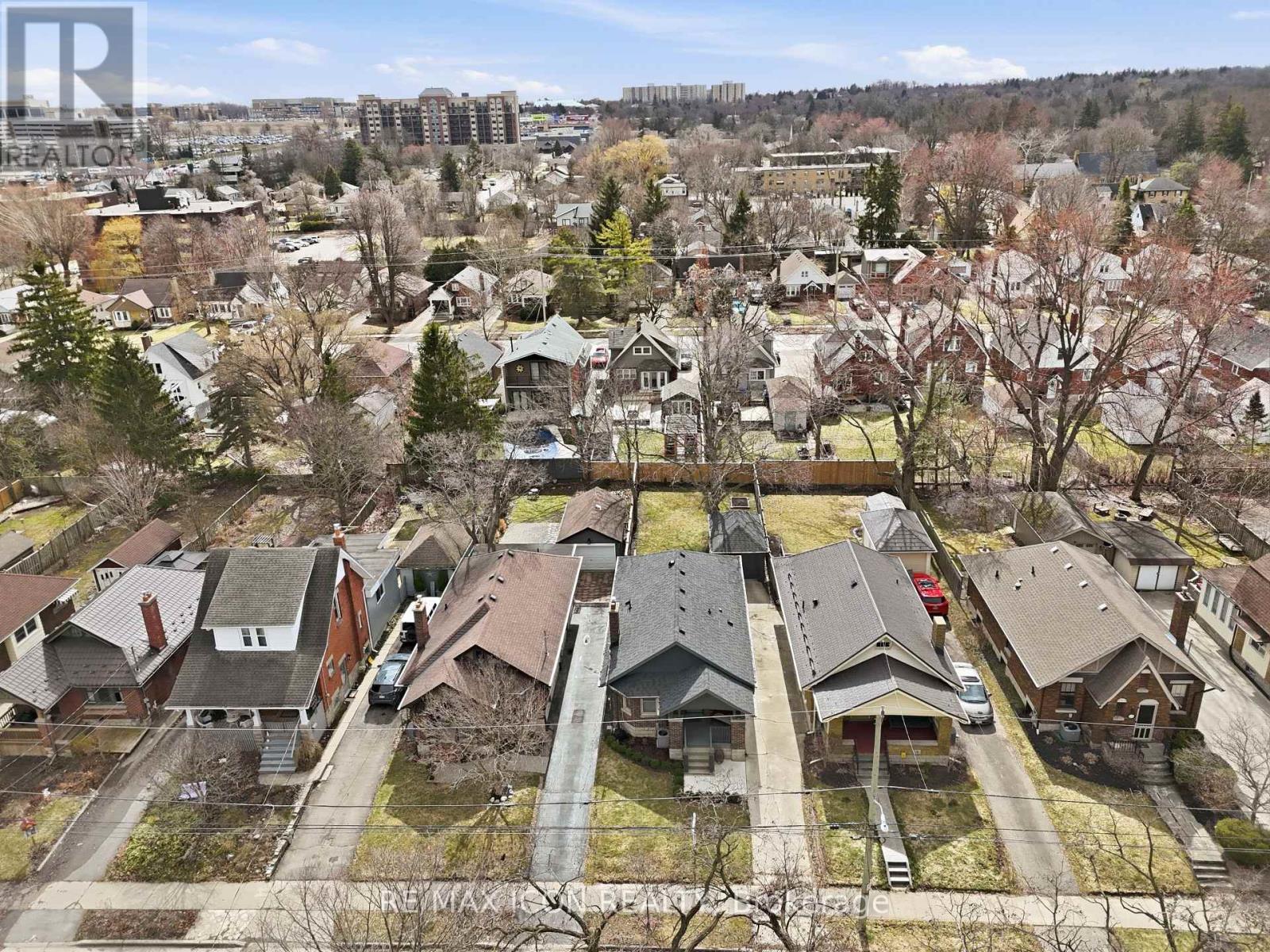 Photo 43 of 47 for 639 Emery Street E