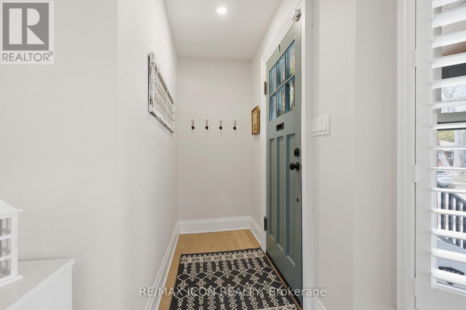 Photo 5 of 47 for 639 Emery Street E