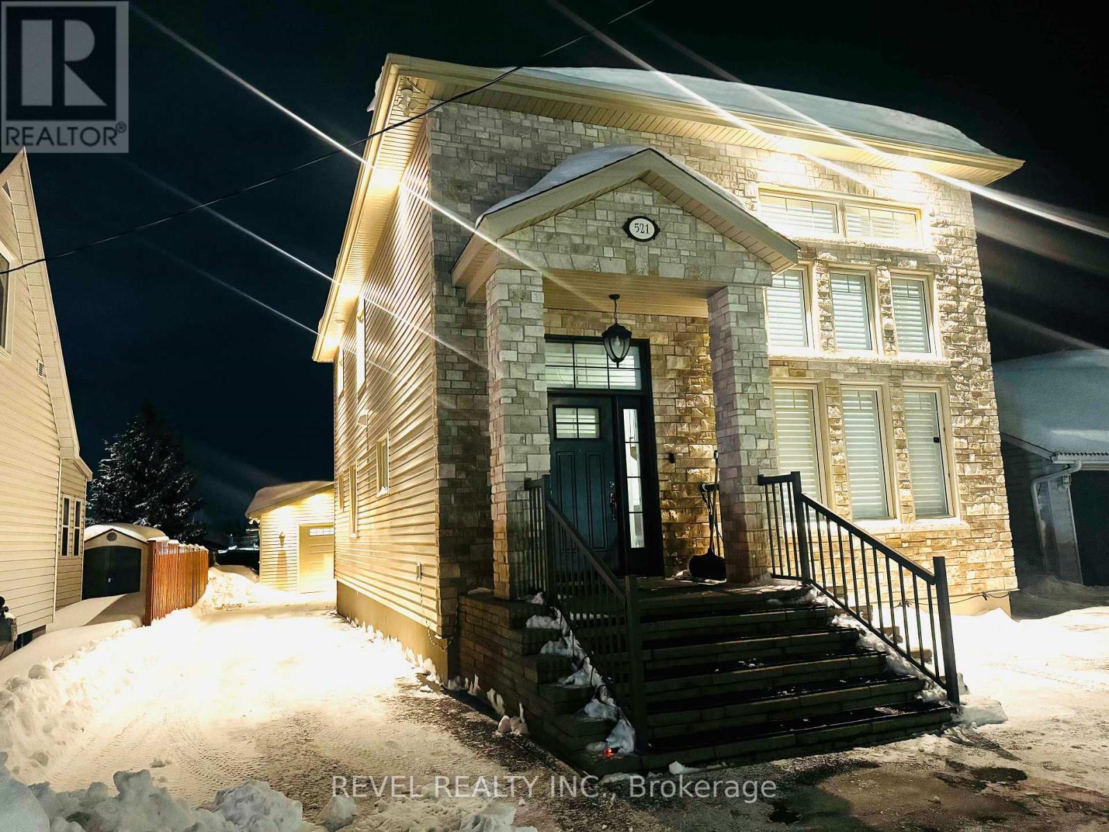 521 Pine Street N, Timmins, Ontario  P4N 6L9 - Photo 3 - T12880686