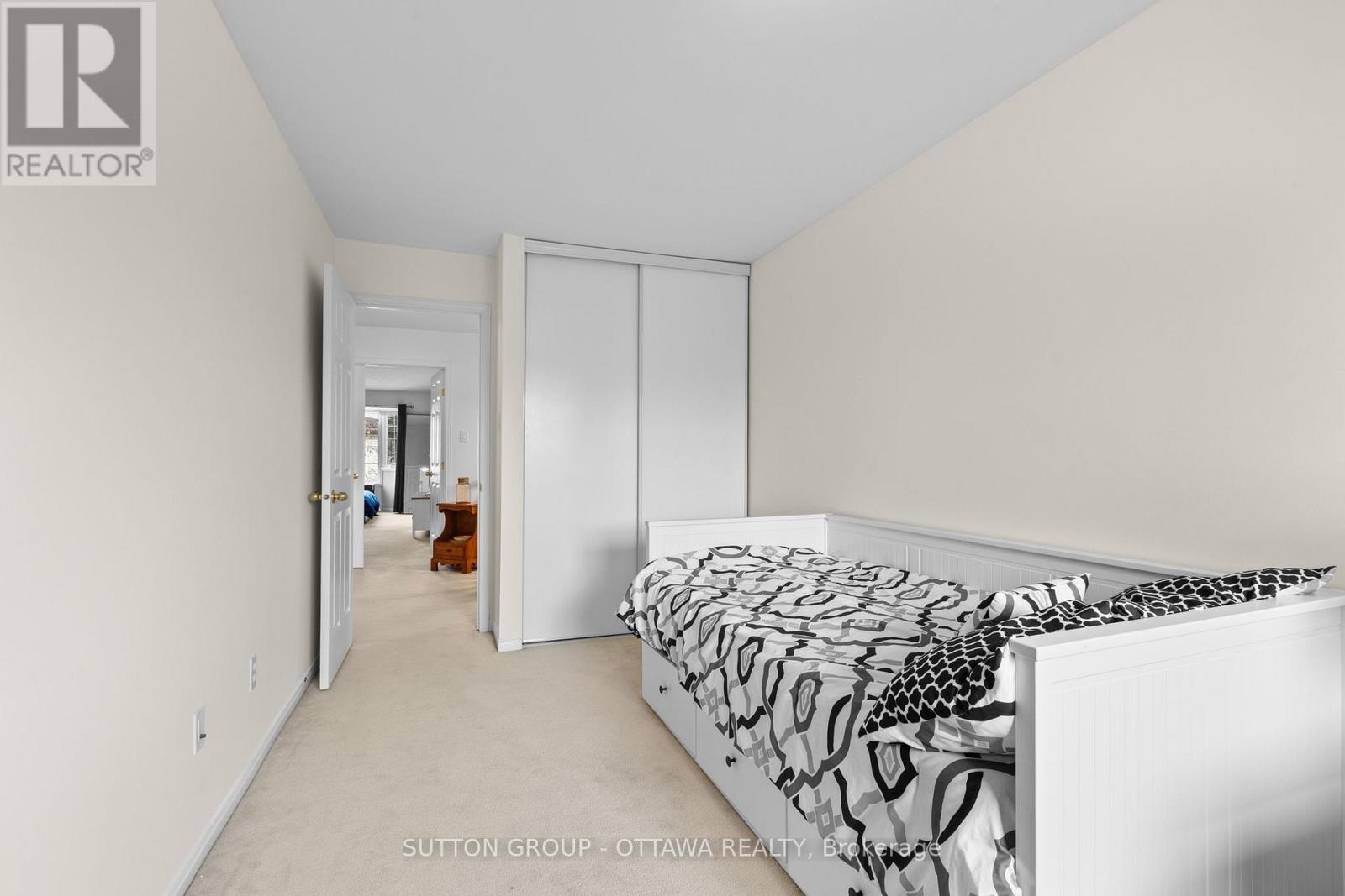 11 - 221 Station Boulevard, Ottawa, Ontario  K1G 6P3 - Photo 18 - X12880540