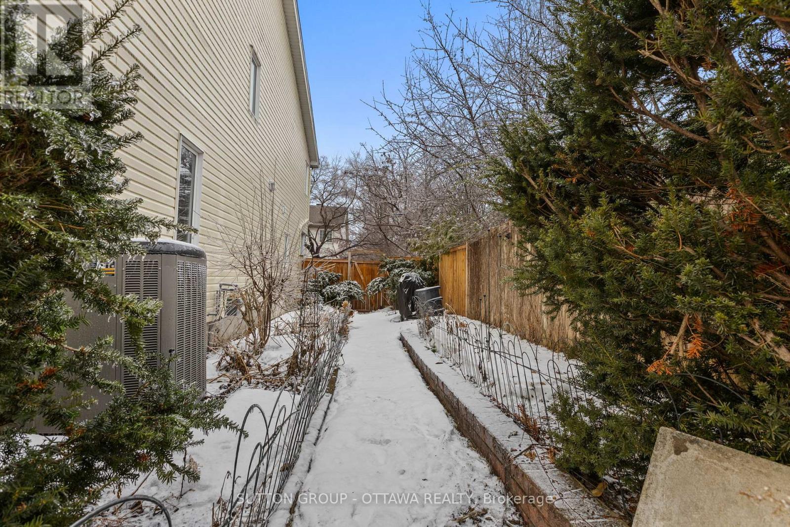 11 - 221 Station Boulevard, Ottawa, Ontario  K1G 6P3 - Photo 25 - X12880540